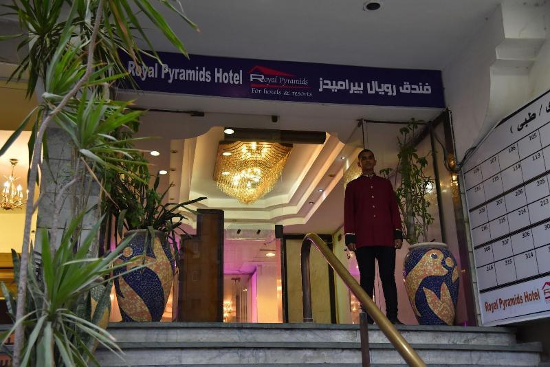 Royal Pyramids Hotel Кайро Екстериор снимка