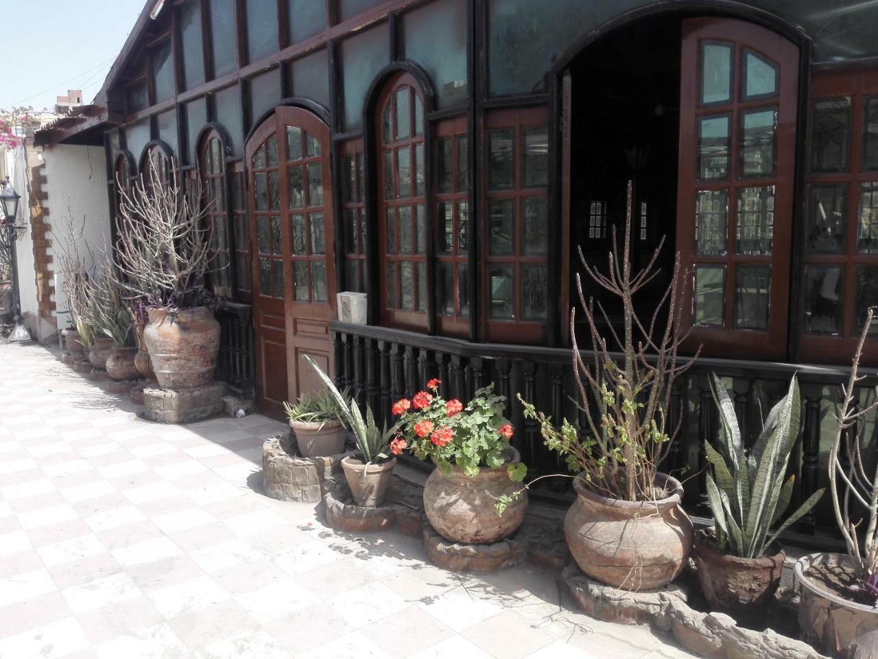 Royal Pyramids Hotel Кайро Екстериор снимка